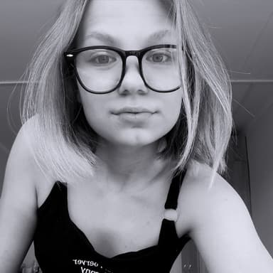 Luiza A poza de pe Taskuri.ro