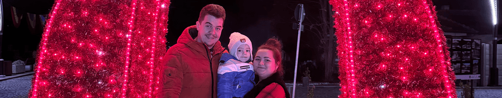 Background photo for Denisa C.