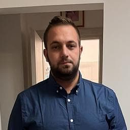 Ionut S poza de pe Taskuri.ro