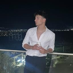 Andrei P poza de pe Taskuri.ro