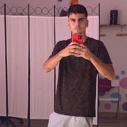 Viorel O poza de pe Taskuri.ro