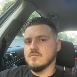 Alexandru S poza de pe Taskuri.ro