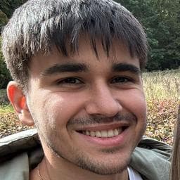 Daniel I poza de pe Taskuri.ro