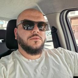 Adrian S poza de pe Taskuri.ro