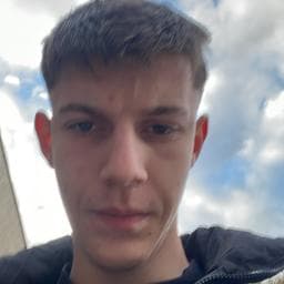 Alex F poza de pe Taskuri.ro