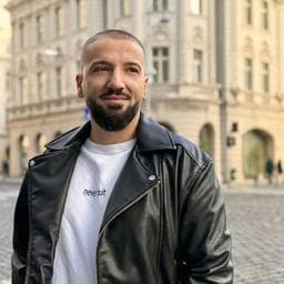 Andrei S poza de pe Taskuri.ro