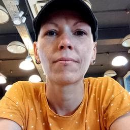 Diana M poza de pe Taskuri.ro