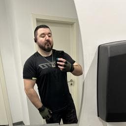 Voevod R poza de pe Taskuri.ro