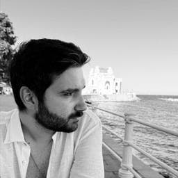 Leonard P poza de pe Taskuri.ro