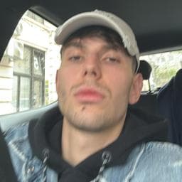 Cosmin P poza de pe Taskuri.ro