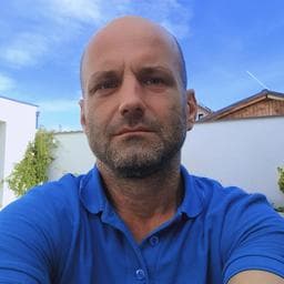 Leonas B poza de pe Taskuri.ro