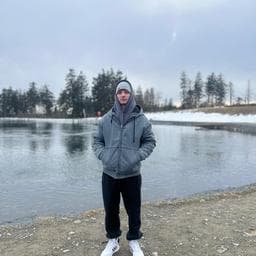 Alexandru florin M poza de pe Taskuri.ro