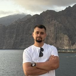 Cristian V poza de pe Taskuri.ro