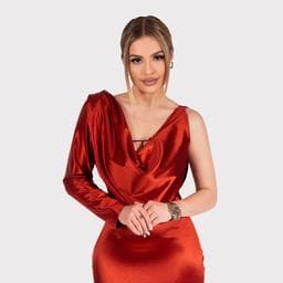 Emilia T poza de pe Taskuri.ro