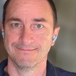 Balazs-Levente B poza de pe Taskuri.ro