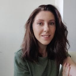 Claudia C poza de pe Taskuri.ro