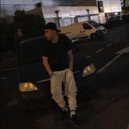 Mihai B poza de pe Taskuri.ro