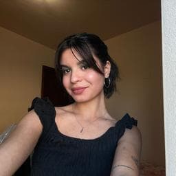 Antonia-maria G poza de pe Taskuri.ro