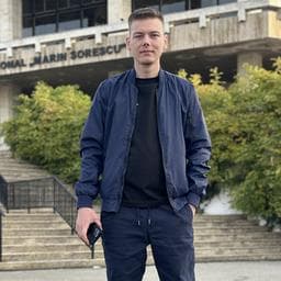 Nicolae S poza de pe Taskuri.ro