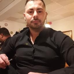 Adrian C poza de pe Taskuri.ro