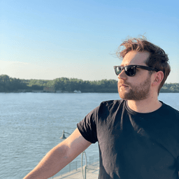 Alex N. Taskuri.ro