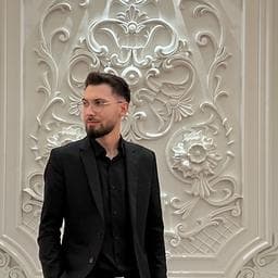 Danut M poza de pe Taskuri.ro