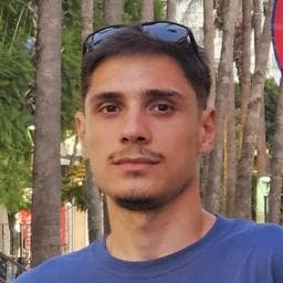 Corneliu P poza de pe Taskuri.ro