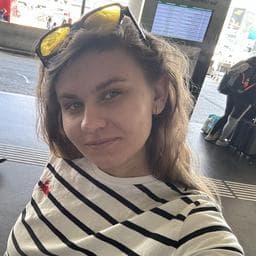 Georgiana B poza de pe Taskuri.ro