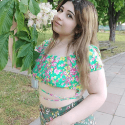 Profile images of Lorena C
