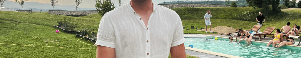 Background photo for Catalin C.