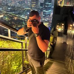 Profilul lui Ionut M