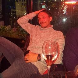 Profilul lui Andrei B