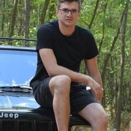 Mihai Z poza de pe Taskuri.ro