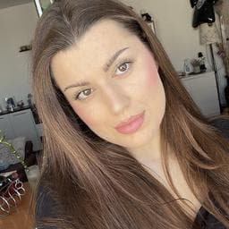 Profilul lui Andreea T