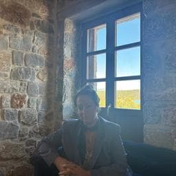 Profilul lui Ana-maria C