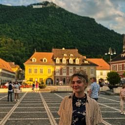 Melisa P poza de pe Taskuri.ro